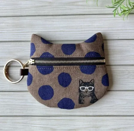 【ハンドメイド】猫耳ぺたんこポーチ　サングラスキャット　ブラウン×ネイビー　手のひらサイズ