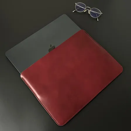 【訳あり1点限り】MacBookケース 13インチ 本革 手縫い｜レッド