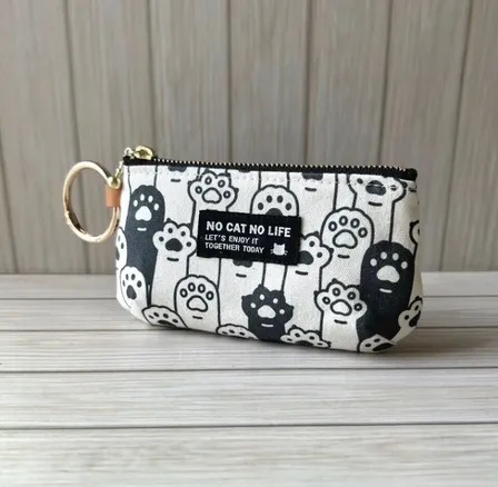 【ハンドメイド】ころりんmini 　猫の手　モノトーン　手のひらサイズ　12cmファスナー