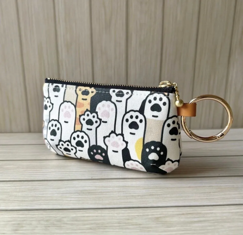 【ハンドメイド】ころりんmini 　猫の手　 カラフル　手のひらサイズ　12cmファスナー