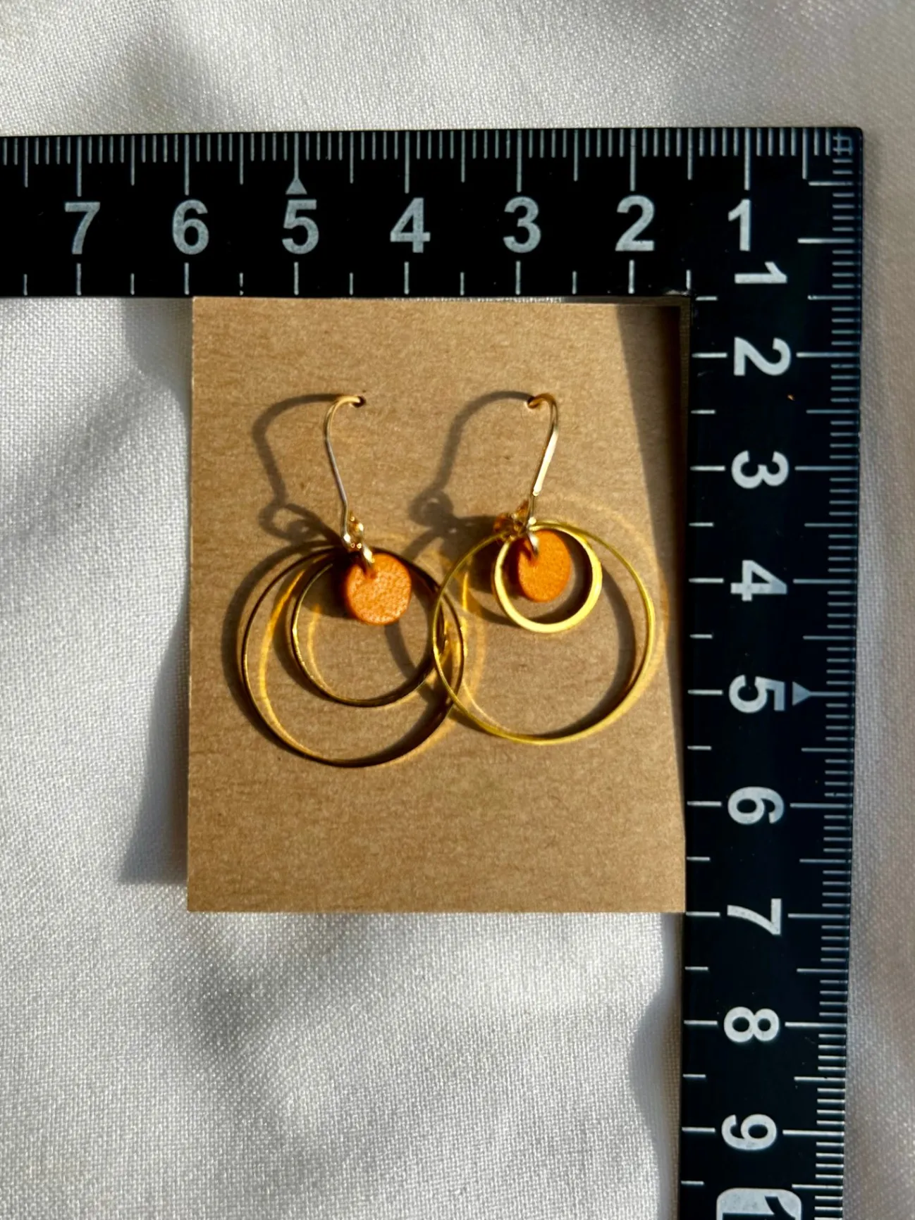 【ハンドメイド】本革×ゴールドリングのピアス アンティークオレンジ