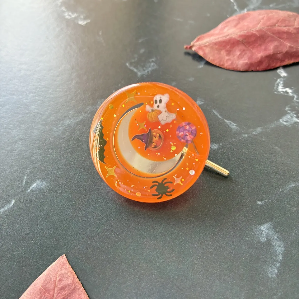 三日月とハロウィンパーティー ポニーフック 三日月 おばけ かぼちゃ オレンジ レジン 