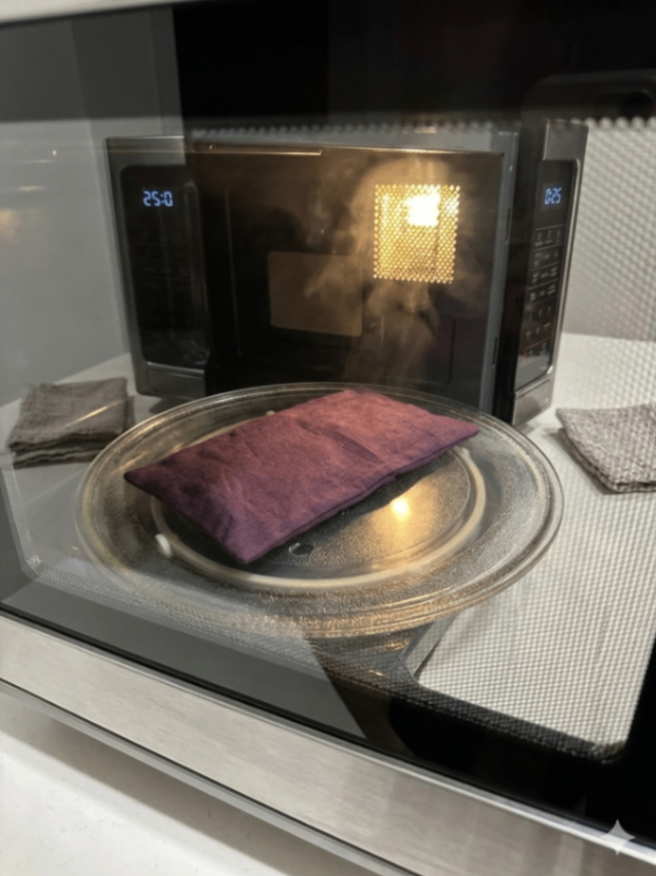 心地よく、ぐっすり眠るための玄米カイロ｜アイピロー・温活・リラックス・自然素材（カバー：藍染④）