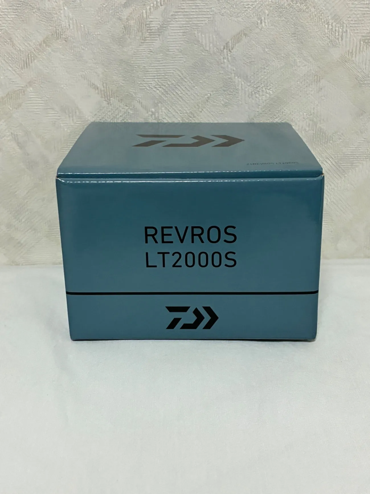 【新品】ダイワ レブロス LT2000S 24年モデル スピニングリール