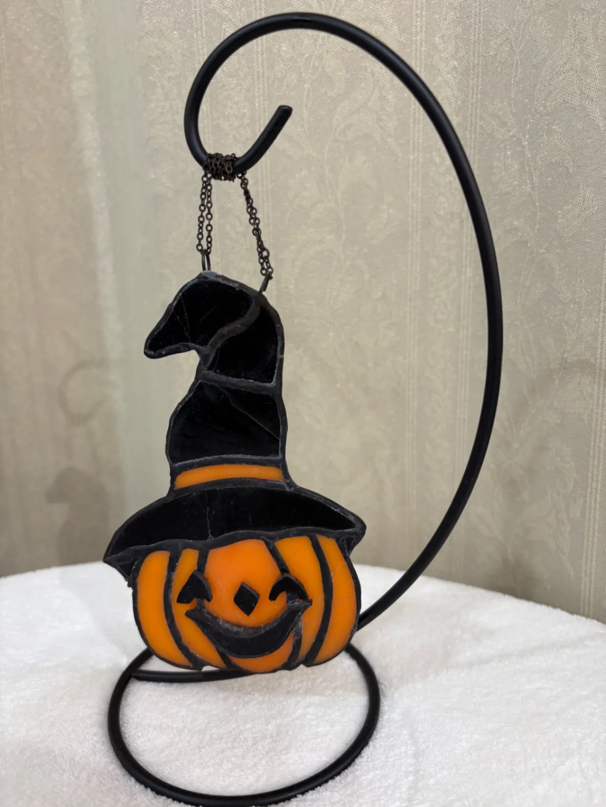 【ハロウィン】お化けかぼちゃオーナメント大、小
税、送料込み、台付き　大：￥2800 小：¥2500