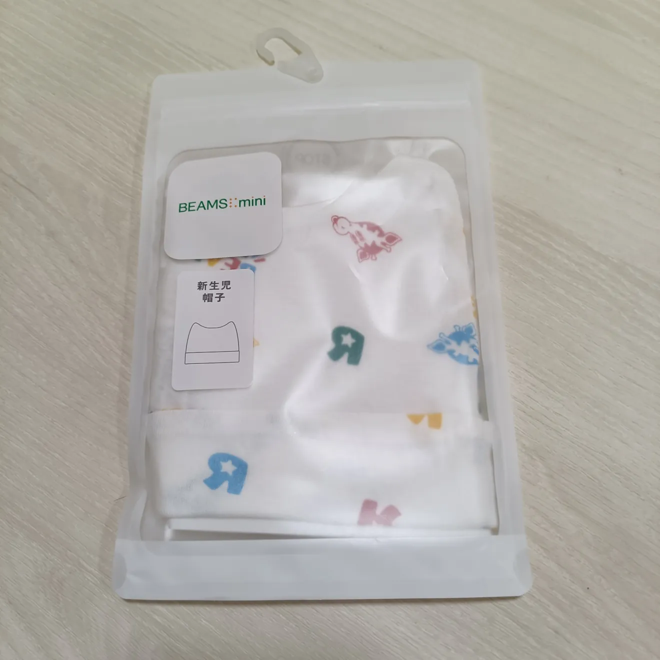 新品 未開封 BEAMS mini 新生児 帽子 トイザらス コラボ ホワイト