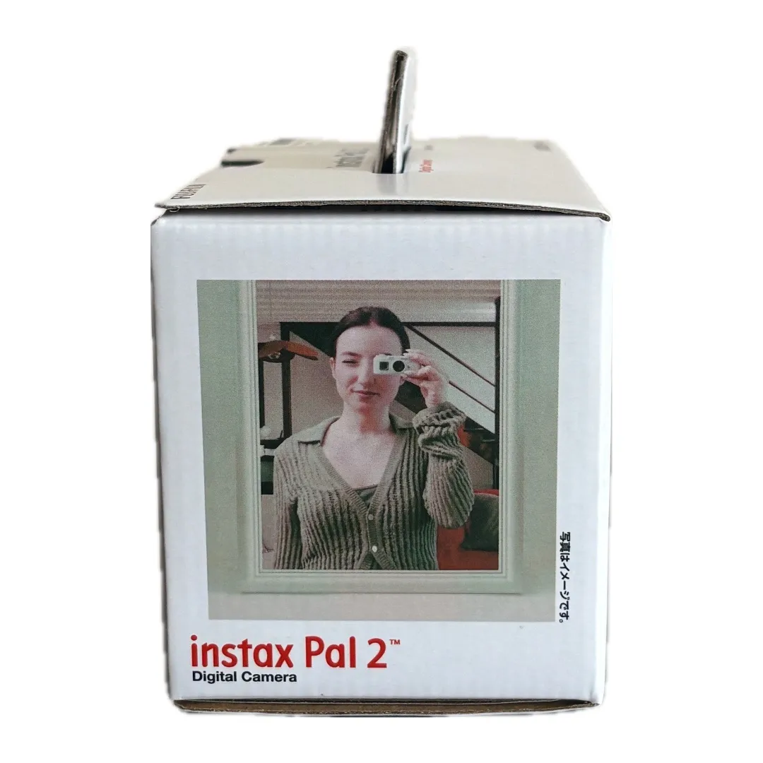 【新品未使用】チェキ instax Pal 2 ホワイト デジタルカメラ