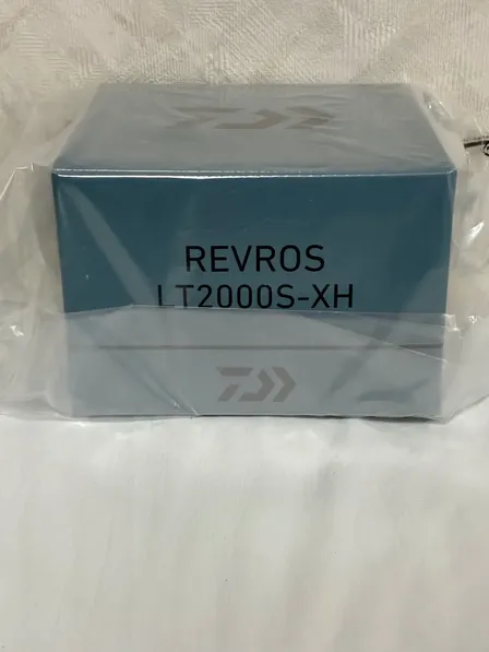 【新品】ダイワ 24レブロス LT2000S-XH スピニングリール