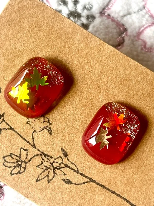 もみじ🍁のこつぶピンピアス【リベポ払い歓迎🎉】