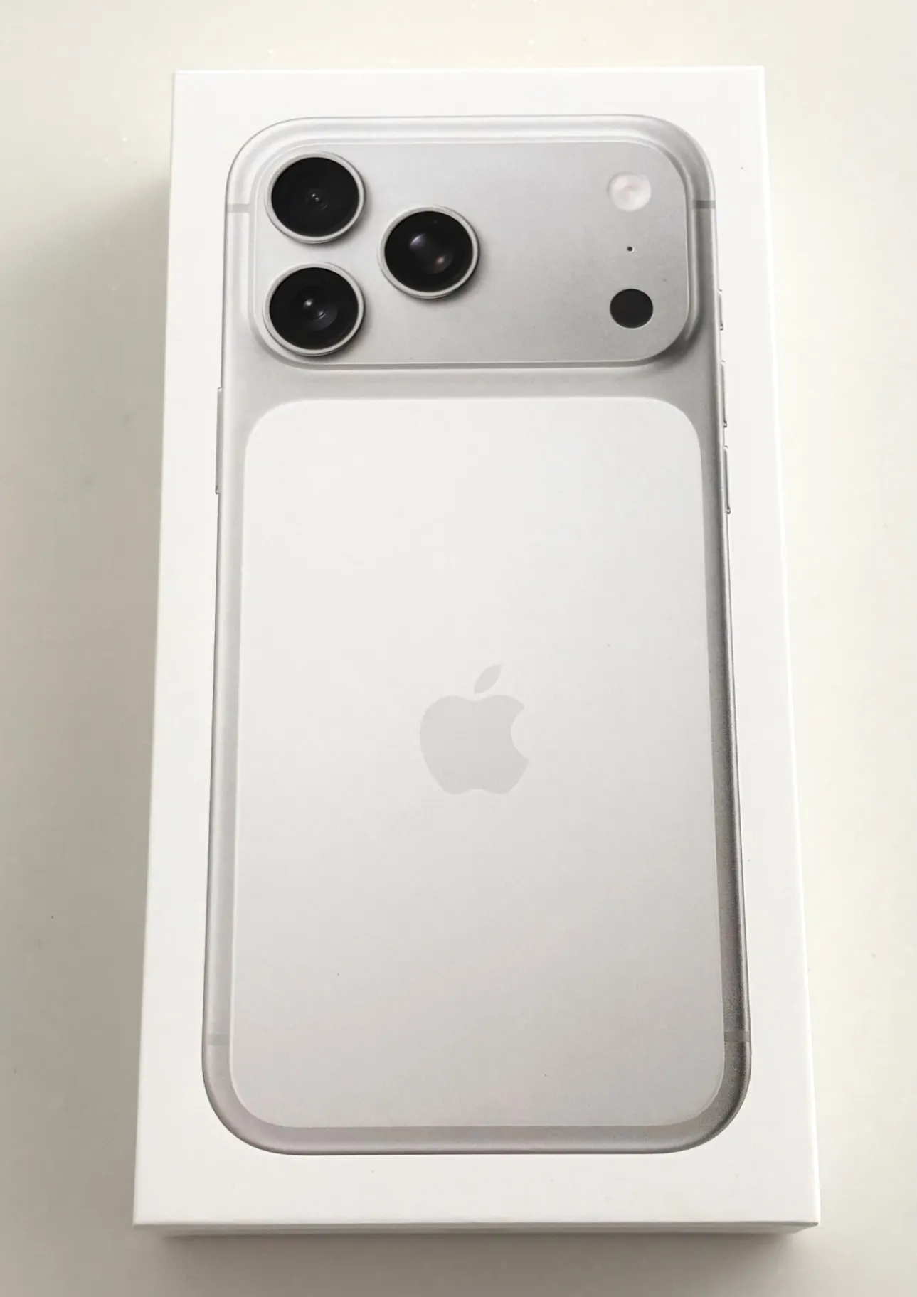 【リベくじ🉐】iPhone17 ProMax 256GB シルバー SIMフリー【新品未開封】