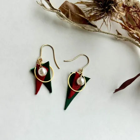 【ハンドメイド】〜本革とパールのシンプルピアス〜