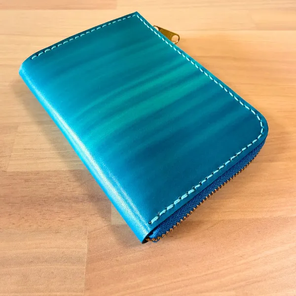 【ハンドメイド】コンパクト手染めヌメ革財布

