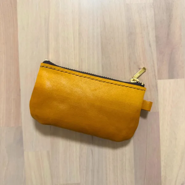 【ハンドメイド】コンパクト手染めヌメ革コインケース