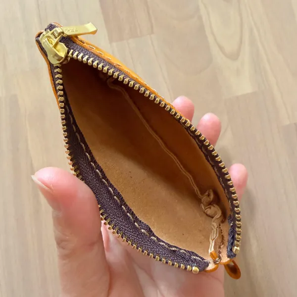 【ハンドメイド】コンパクト手染めヌメ革コインケース