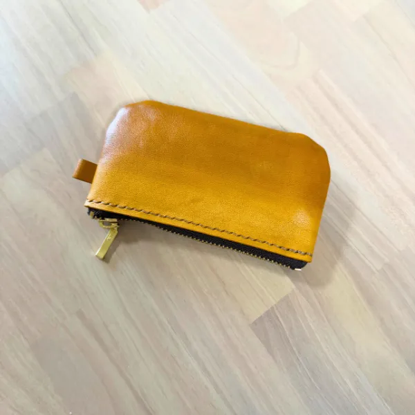 【ハンドメイド】コンパクト手染めヌメ革コインケース