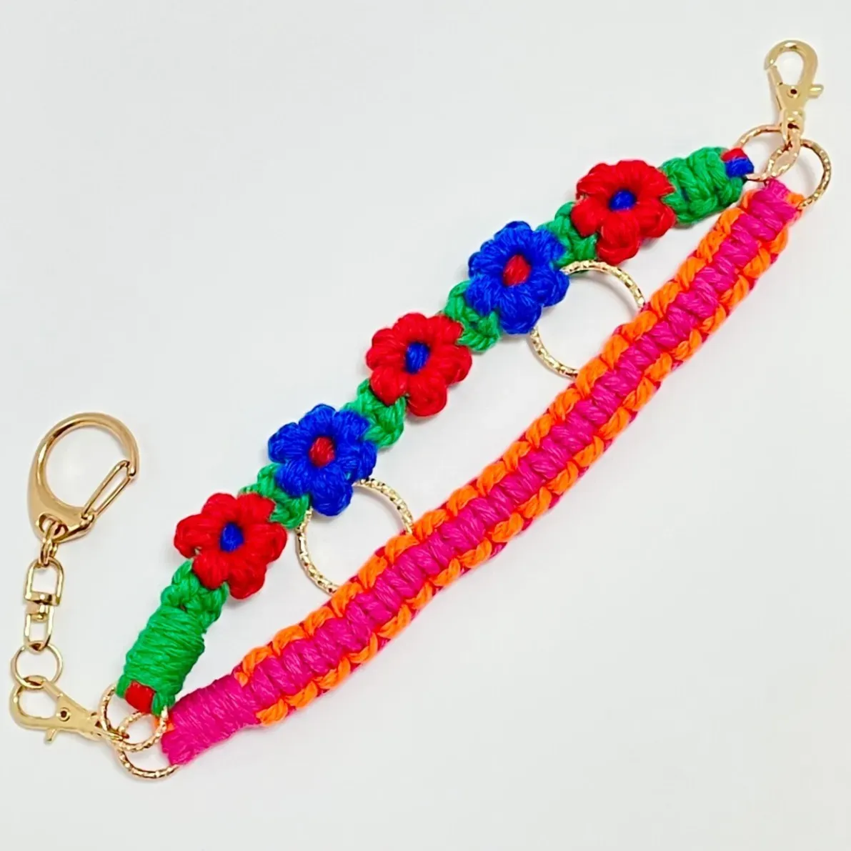 【🦁落とさずお出かけ💕】ライオンちゃんハーネス🦁🌈✨️頑丈マクラメロープ【5つの力】💚🧡❤️🩷💙お花