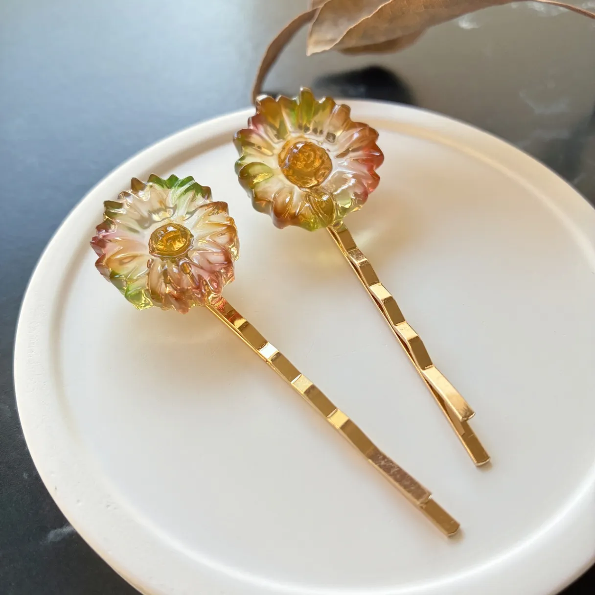 紅葉フラワーヘアピン 2本セット レジン 秋色 ブラウン