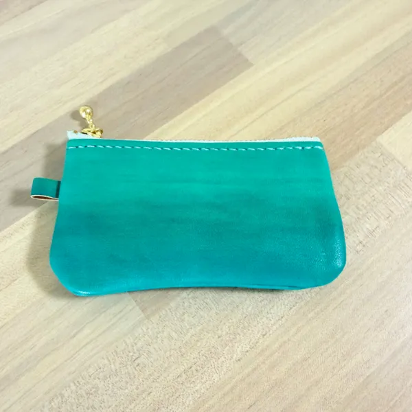 【ハンドメイド】コンパクト手染めヌメ革コインケース

