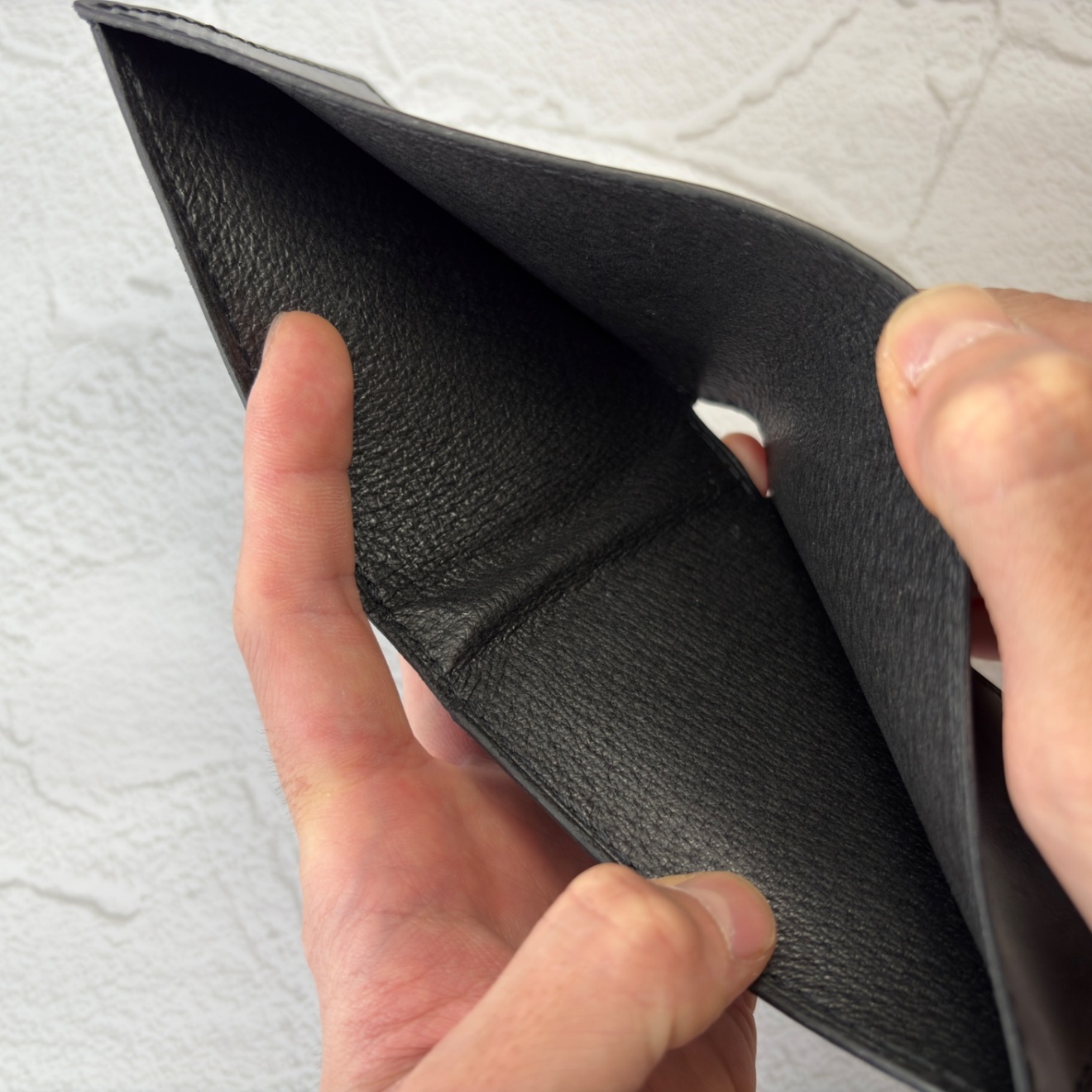 【ハンドメイド】ブライドルレザー 二つ折り財布（小銭入れ付）オールレザー・オールブラック仕様