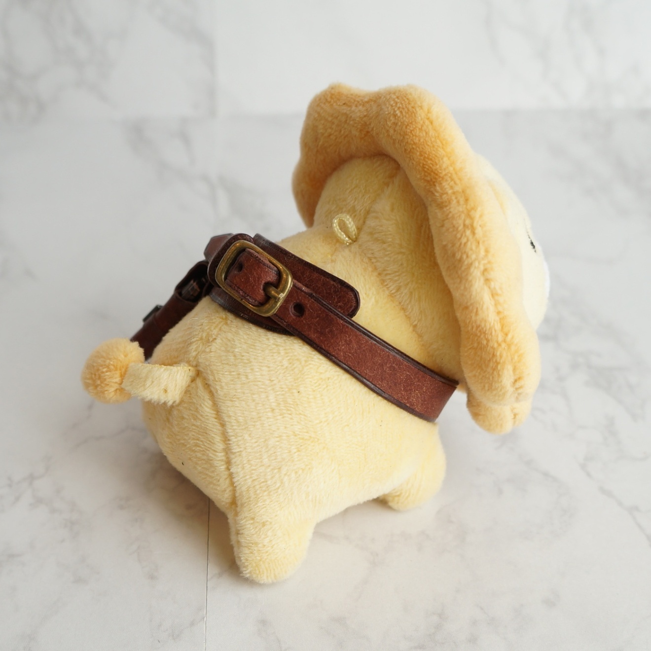 ぬいぐるみ用のガンベルト＆ホルスター付き装備