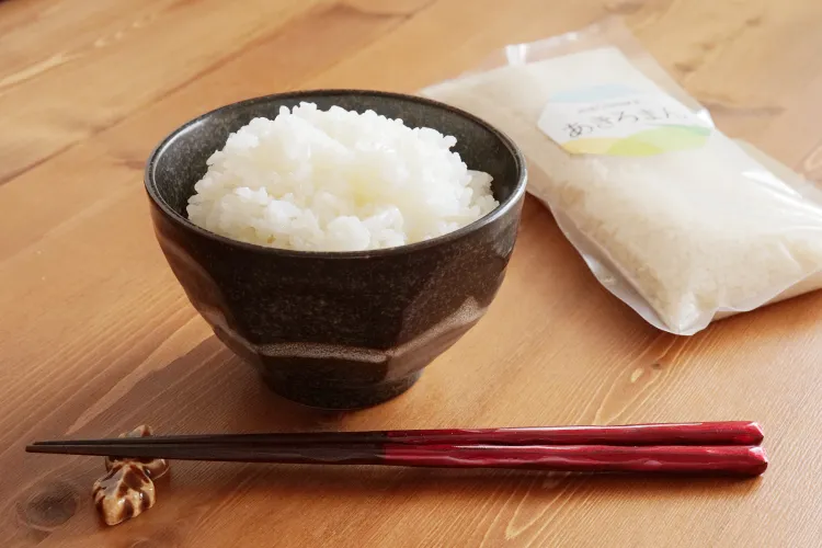プチギフトやお試しに♪広島県産あきろまん白米2合（300g)×2個入り