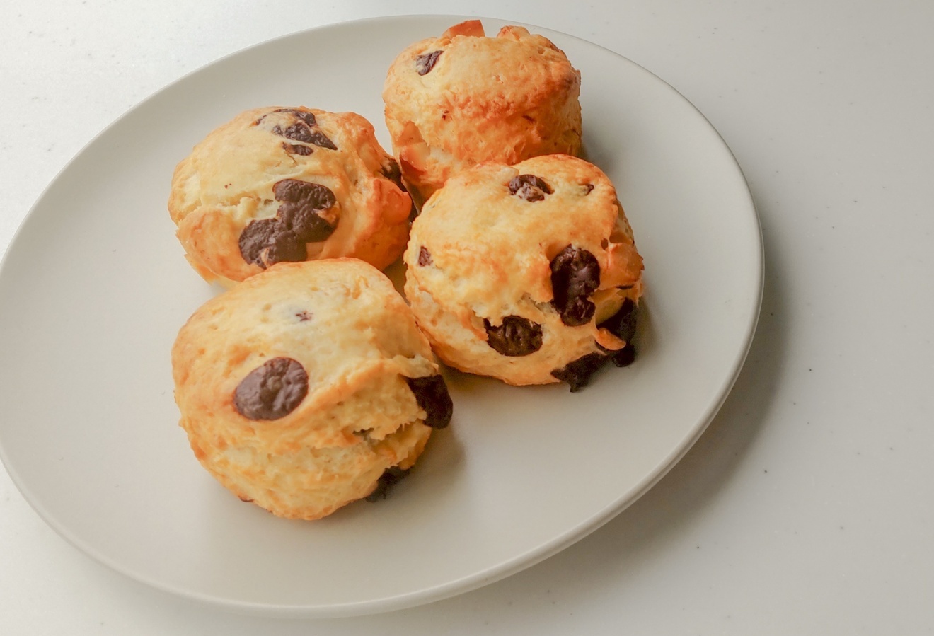 プレミアムプレーン🧈×3&有機70%ダークチョコ🍫とマカダミア×3