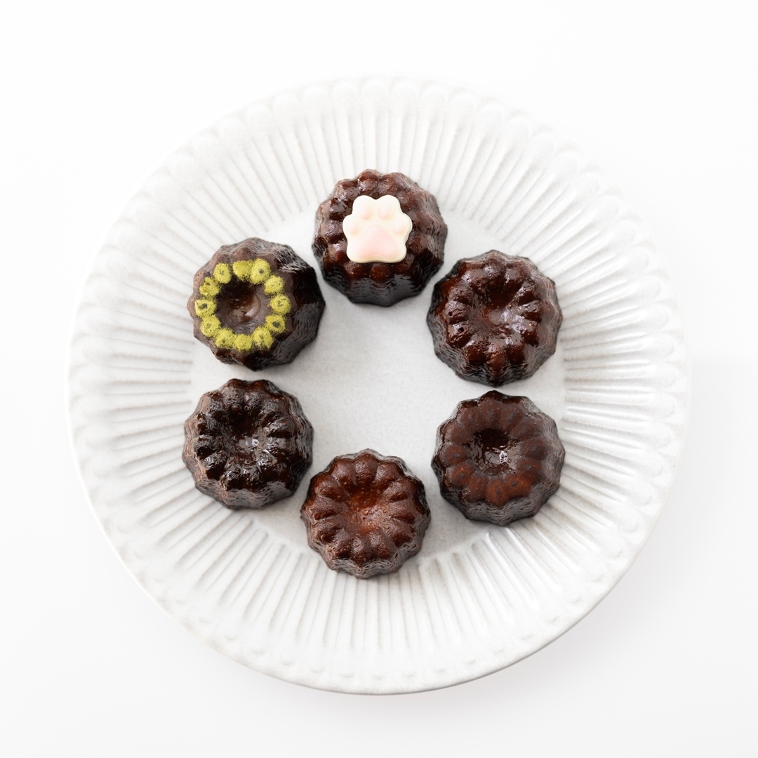 💝リベフェスで720個完売‼️
⭐️肉球カヌレ入り極みカヌレ全種類アソート6個セット