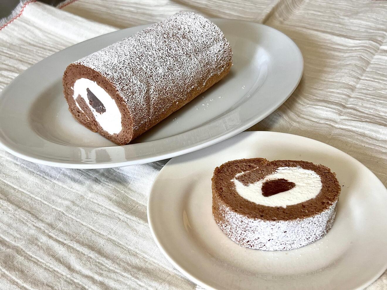 ふわふわダブル生チョコ ロールケーキ