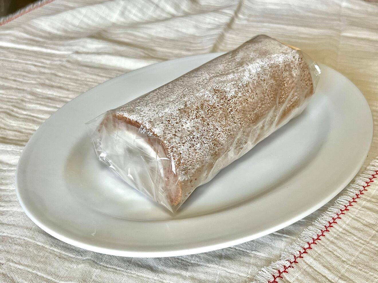 ふわふわダブル生チョコ ロールケーキ