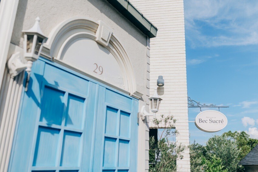 4月販売開始✨️春夏限定出品✨️ブルーベリーパイ＆アップルパイ🍎
カスタードクリーム入り　計4個
