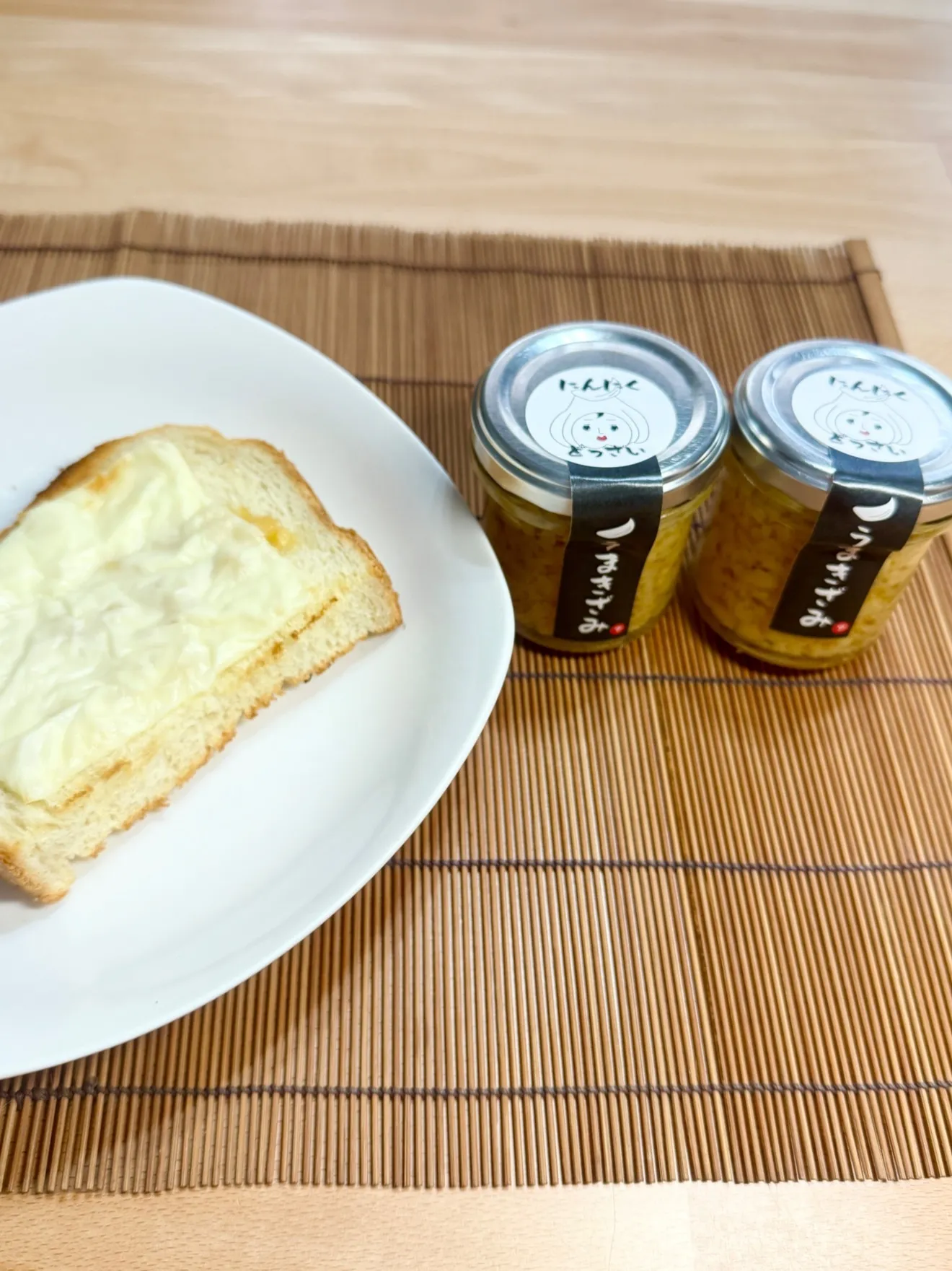 農薬不使用・にんにくたっぷりうまきざみ
にんにく塩セット