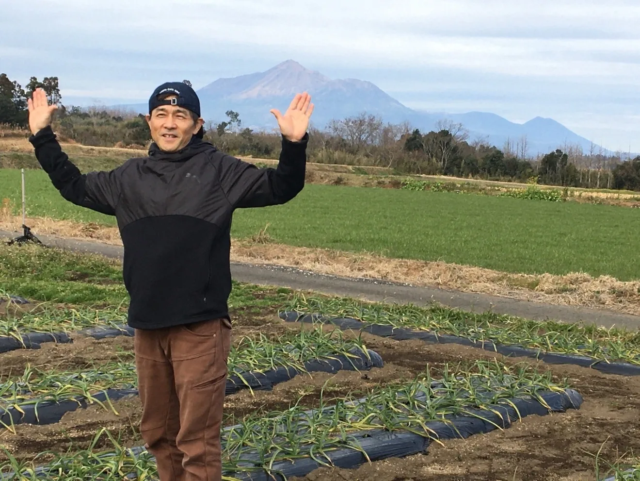 にんにくうまきざみ２本
(ぺぺロンチーノに合います)