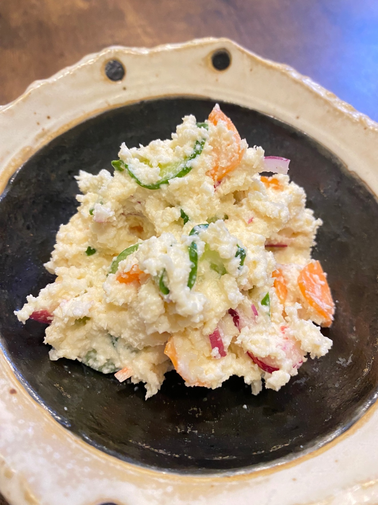 地味だけど地味じゃない❣
主役を張ってる人気メニュー
名物おからサラダ