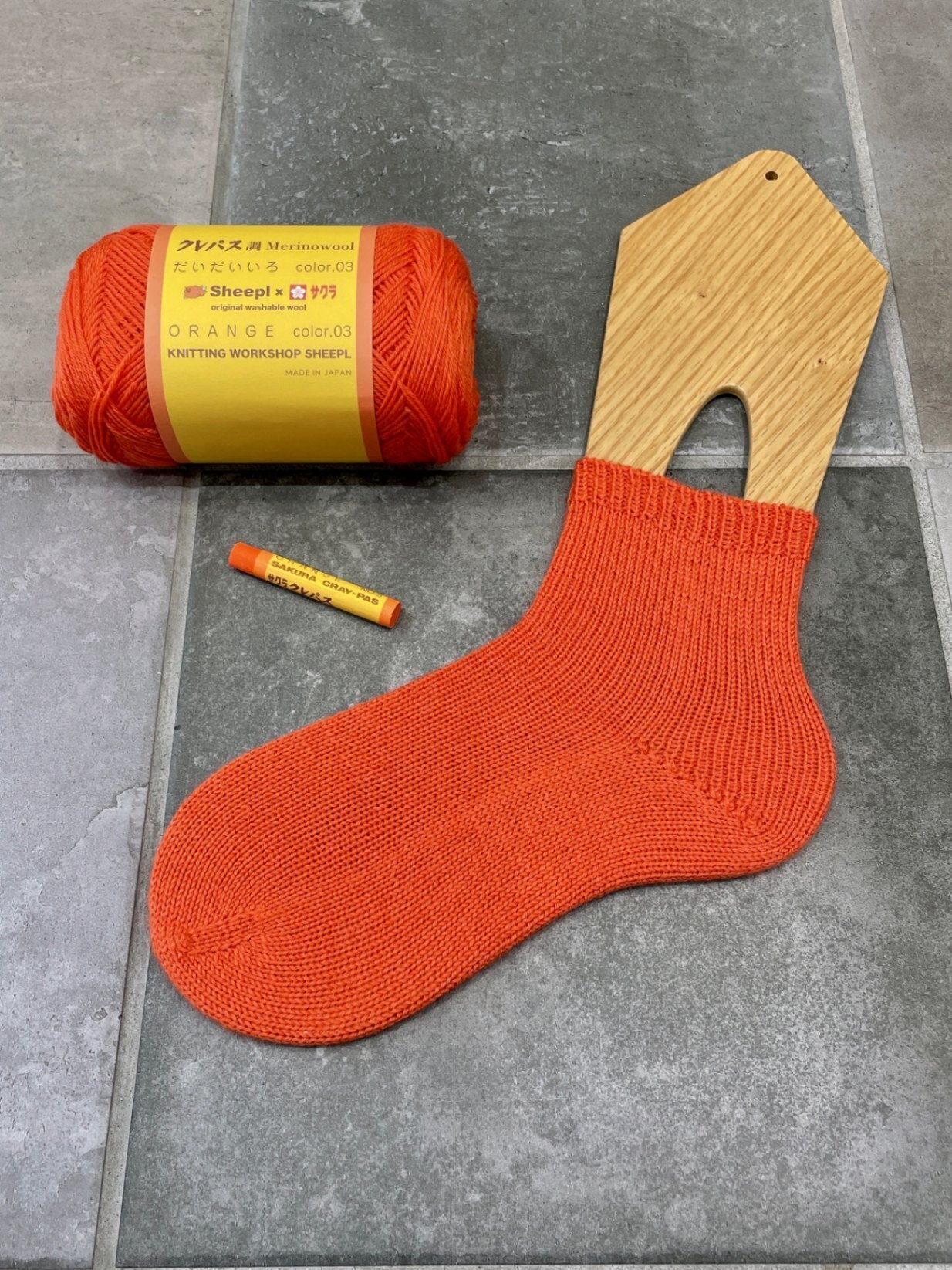 クレパス調メリノウール　03　だいだいいろ