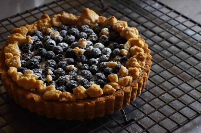 ブルーベリーの焼きタルトホール/18センチ冷凍発送