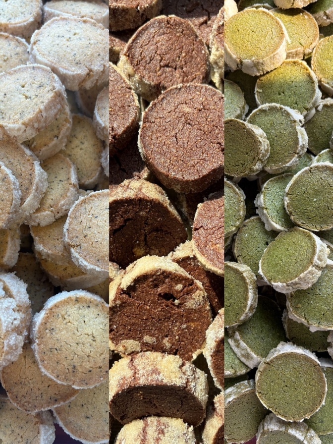 ひとくちで、笑顔の輪が広がる😄
みんな大好きディアマンクッキー3種類
20個セット（1個2枚入り）