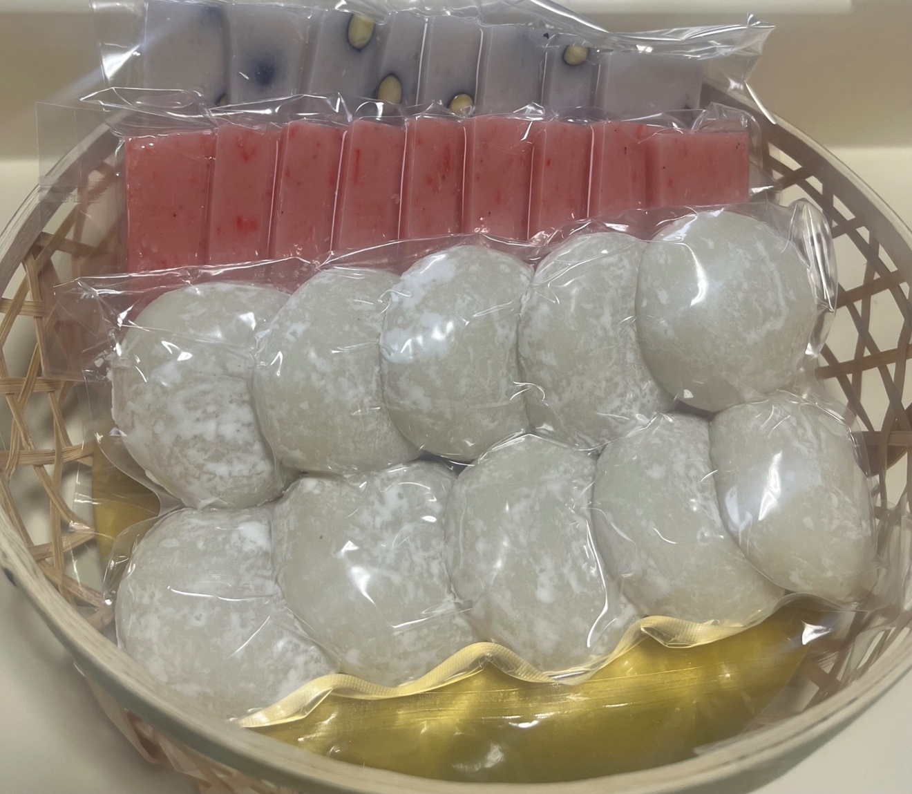 感謝🙏🙏今シーズン終了💕１１月頃からまた販売開始
予定

手作り切りもち＆白丸もちセット
