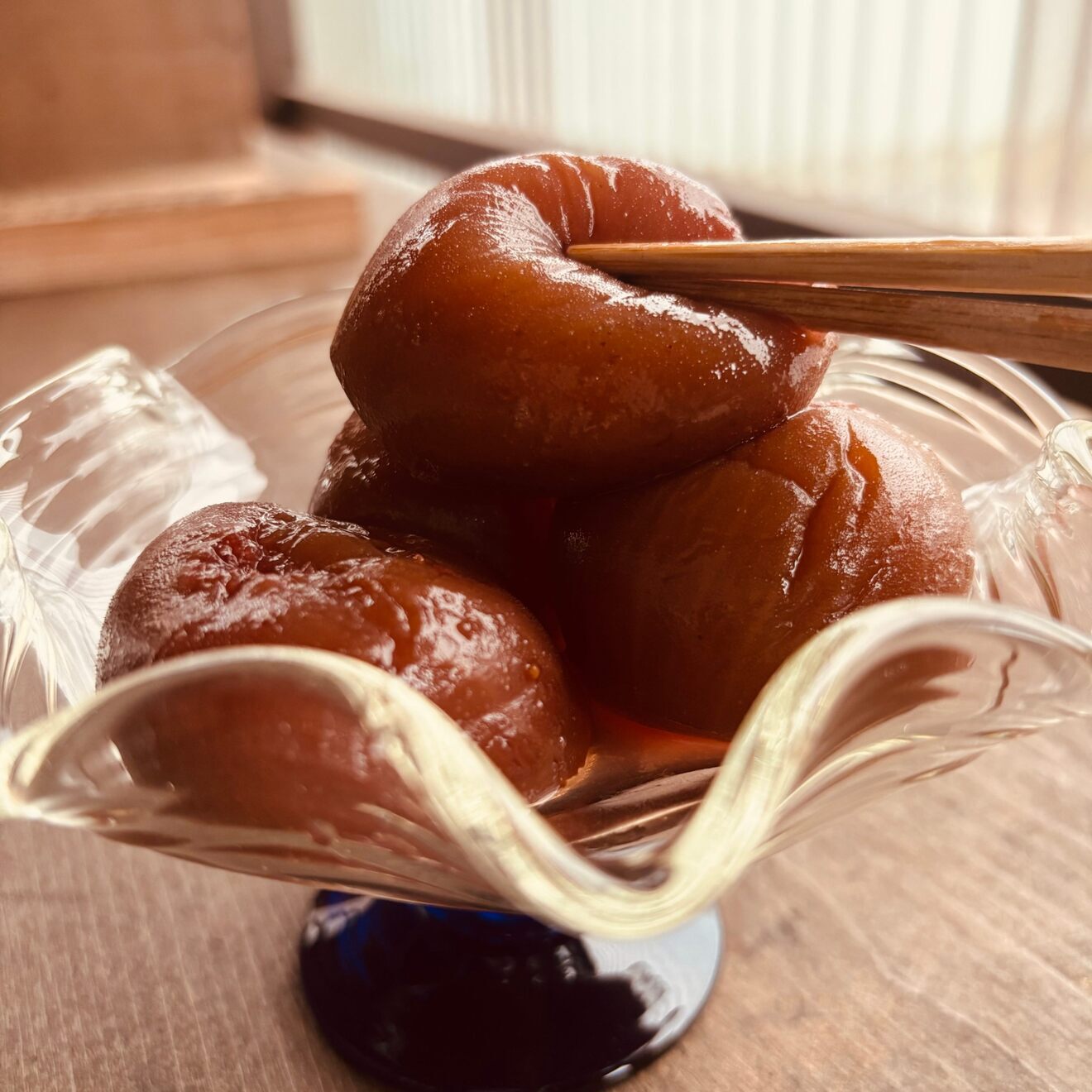 【ワイン煮専用まるごと冷凍いちじく1.5kg】ふっくらとろ〜り甘熟ワイン煮がおうちで簡単に作れます