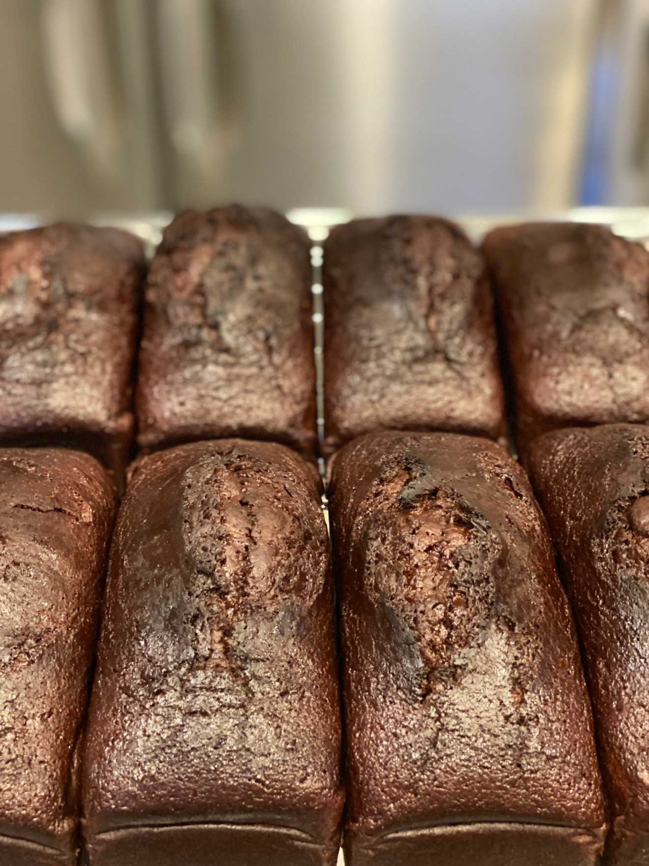 薪窯で焼く「パンデピス・ショコラ」
