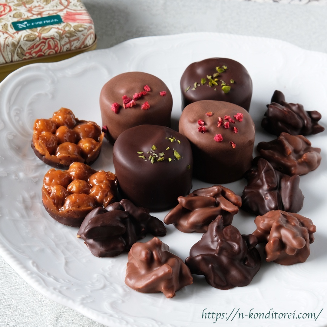 【ショコ缶】
チョコレート ドイツ菓子３種の詰め合わせ缶