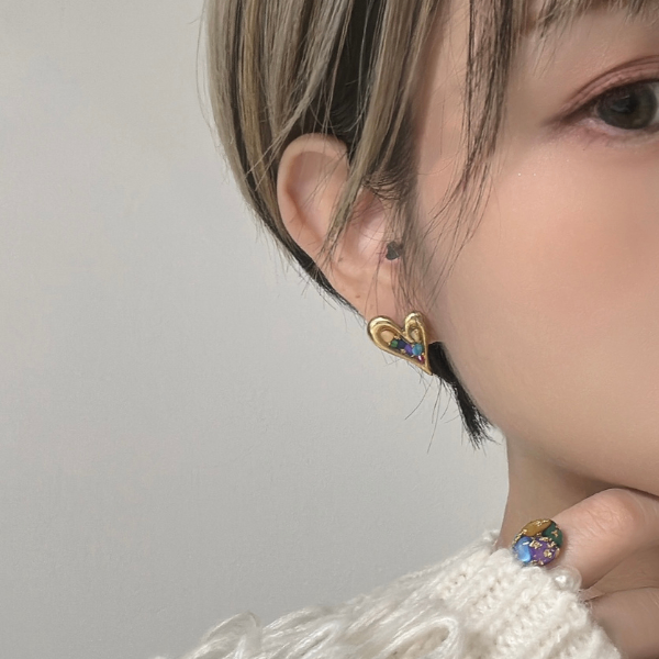 【人気No.1✨️】ピアス イヤリング 大人のハート ゴールド カラフル シェル 貝 天然素材