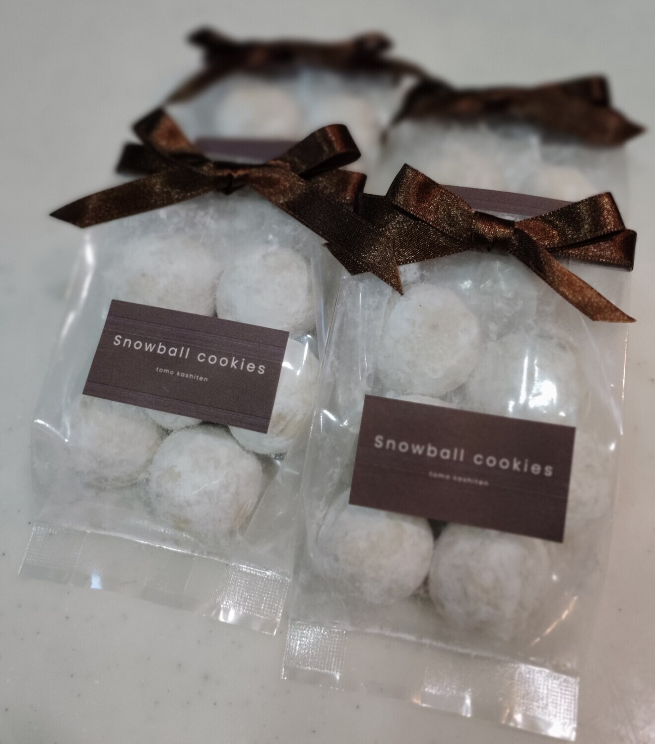 【4/7発送・送料無料】くるみのスノーボールクッキー4粒✖6袋　（クリックポスト、ポスト投函）