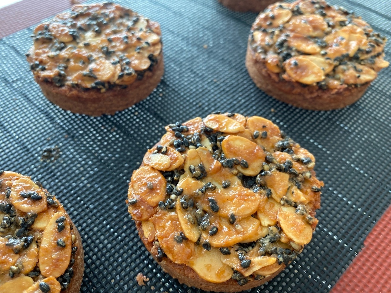 無農薬玄米粉を使ったヴィーガンの紫芋のフロランタン