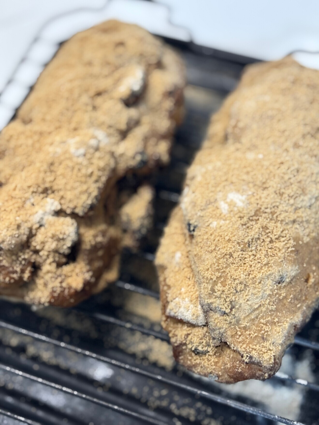 シュトレン〜全粒粉と酒種酵母のシュトレン（ラム酒漬けフルーツ入）
通年で販売いたします！