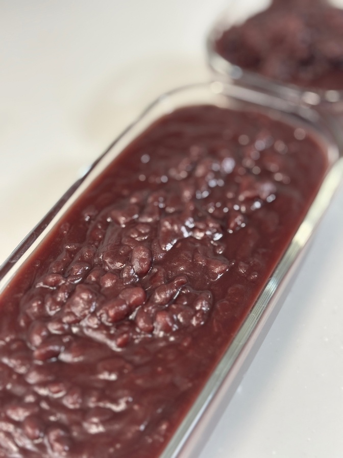 粒あんこ200gパック。
ぜんざいやパンのお供に甘さ控えめの『ちょうどいい』を叶えた粒あん。