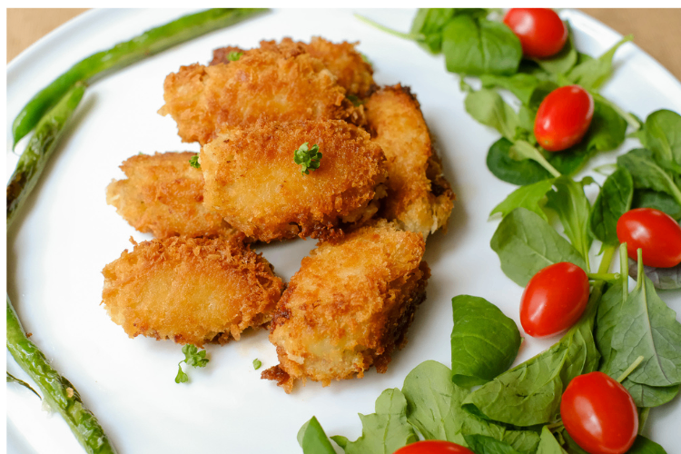 こちらはMサイズ🦪揚げるだけ！広島産牡蠣を使った「サクサクジューシー牡蠣フライ 20粒」