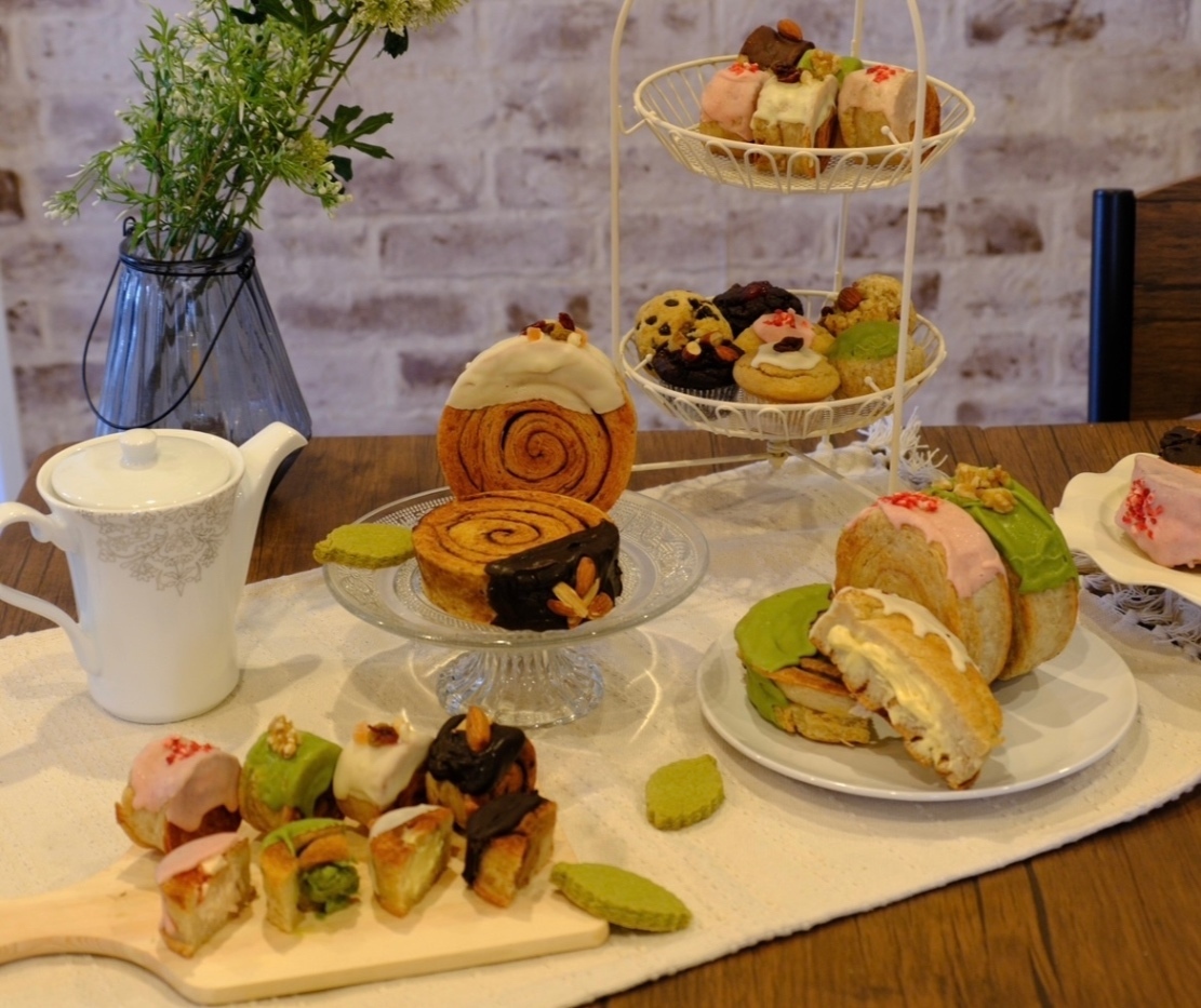 季節の焼菓子&オーガニックNYロール2個の箱🌱身体に優しい焼菓子の大満足セット