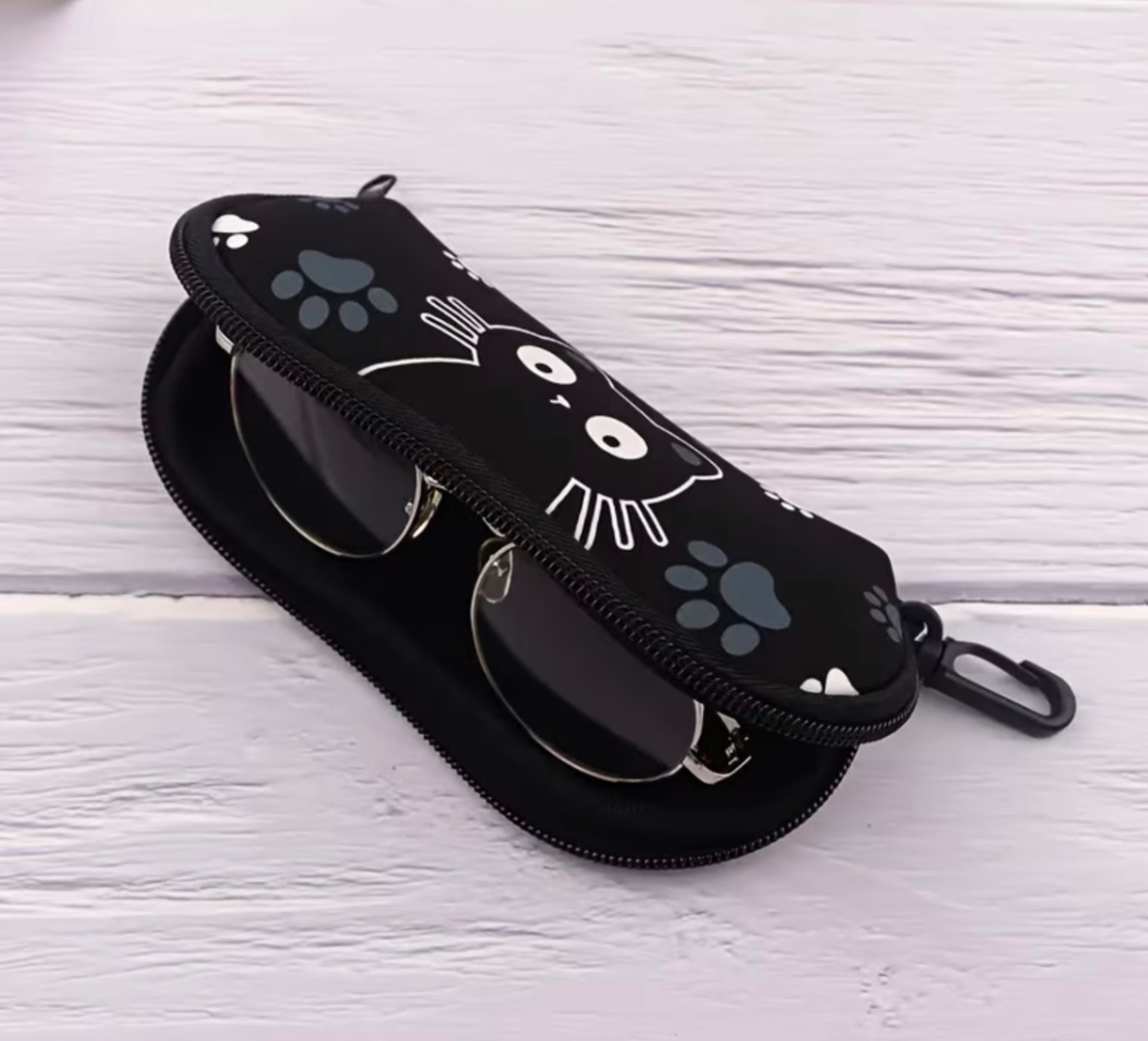 黒猫　メガネケース