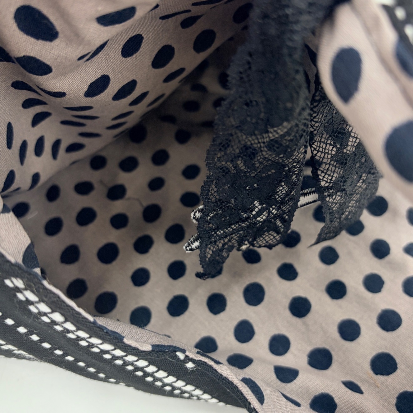 ロラライハリス パネル　トートバッグ｜レース×ブローチ装飾・大人可愛い一点物トート　キュン🫰