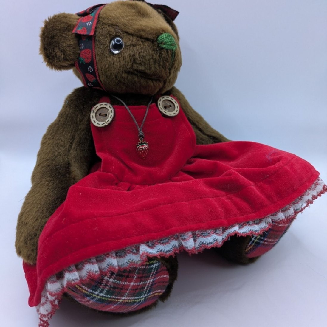 【b4】いちごちゃんテディベア（２８ｃｍ）